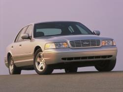 2002 Ford Crown Victoria #10