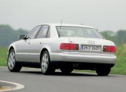 2003 Audi S8 #25