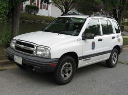2003 Chevrolet Tracker #11