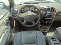 2003 Chrysler Town and Country #18