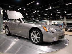 2004 Cadillac XLR #9