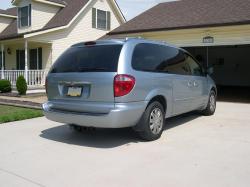 2004 Chrysler Town and Country #16