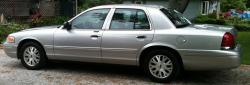 2004 Ford Crown Victoria #19