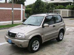 2004 Suzuki Vitara #12