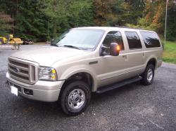 2005 Ford Excursion #18