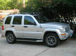 2006 Jeep Liberty #13