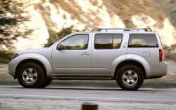 2007 Nissan Pathfinder #3