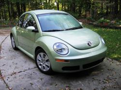 2008 Volkswagen New Beetle #2