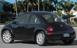 2010 Volkswagen New Beetle #6