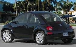 2010 Volkswagen New Beetle #5