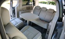 2009 Chrysler Town and Country #10