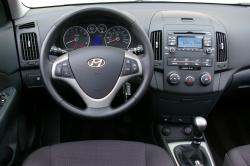2009 Hyundai Elantra #4