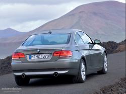 2010 BMW 3 Series #16