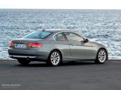 2010 BMW 3 Series #17