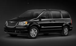 2010 Chrysler Town and Country #13
