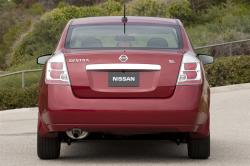 2010 Nissan Sentra #10