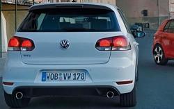 2010 Volkswagen GTI #8