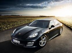 2011 Porsche Panamera #10