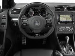 2011 Volkswagen Golf #15