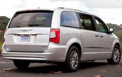 2011 Chrysler Town and Country #6