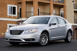 2012 Chrysler 200 #10