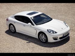 2012 Porsche Panamera #20