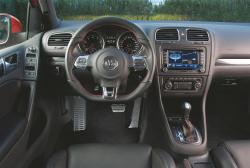 2012 Volkswagen GTI #10