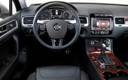 2012 Volkswagen Touareg #12