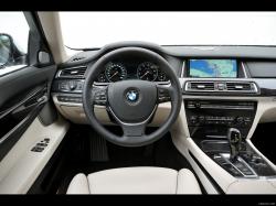 2013 BMW 7 Series #11