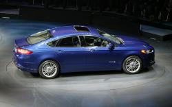 2013 Ford Fusion Hybrid #11