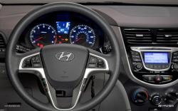 2013 Hyundai Accent #6