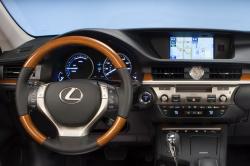 2013 Lexus ES 300h #11