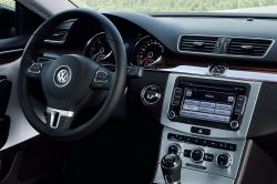 2013 Volkswagen Passat #16