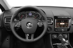 2013 Volkswagen Touareg #13