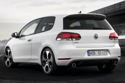 2014 Volkswagen GTI #9