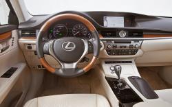 2014 Lexus ES 300h #13
