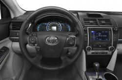 2014 Toyota Camry Hybrid #16