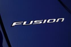 2014 Ford Fusion Hybrid #8