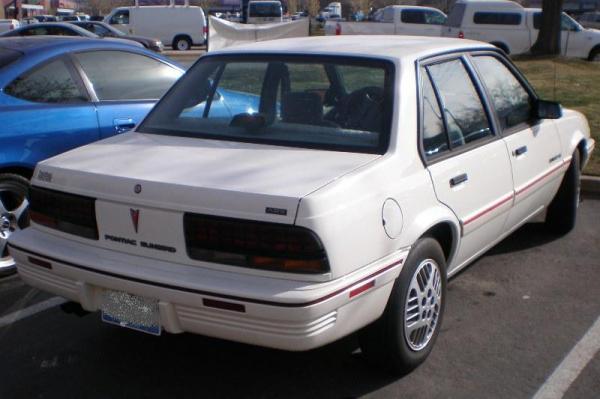 1990 Pontiac Sunbird