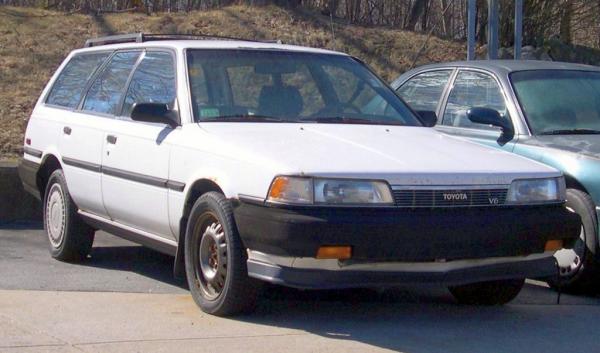 1990 Toyota Camry #1