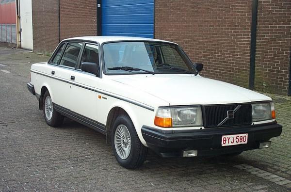 1990 Volvo 240 #1