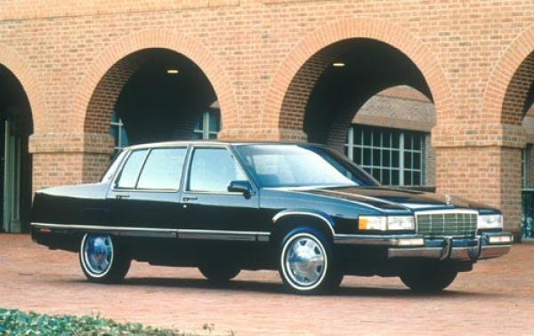 1990 Cadillac Fleetwood #1