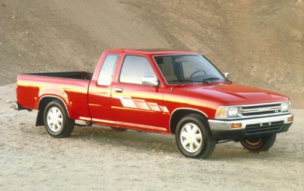 1995 Toyota Pickup #1