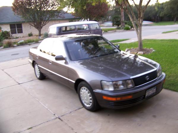 1992 Lexus LS 400