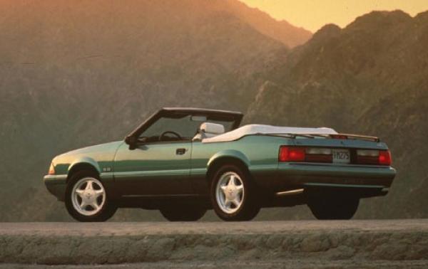 1993 Ford Mustang SVT Cobra #1