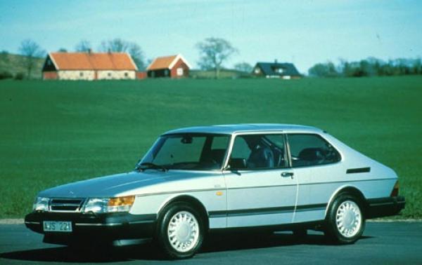 1993 Saab 900 #1