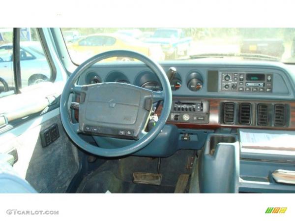 1995 Dodge Ram Van #1