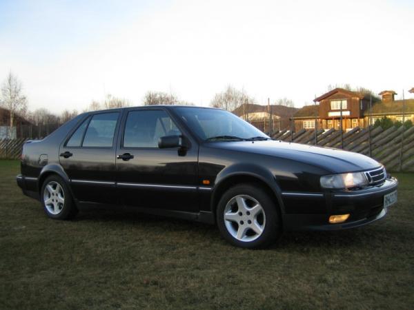 1995 Saab 9000 #1