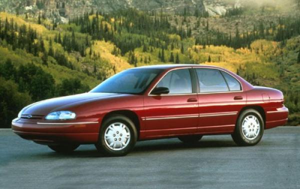1995 Chevrolet Lumina #1
