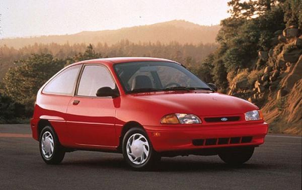 1996 Ford Aspire #1